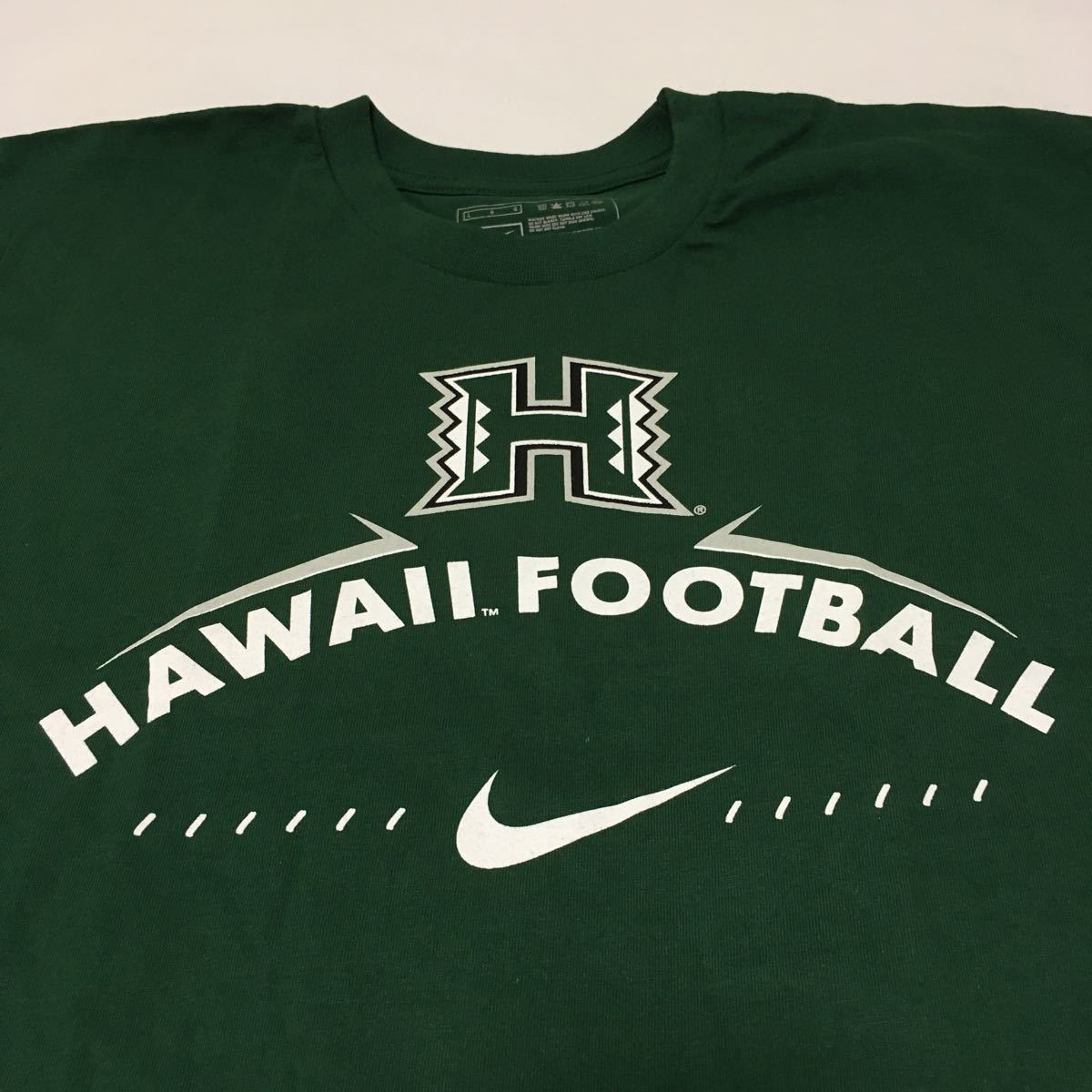 新品未使用 NIKE ハワイ大学 アメフト Tシャツ Lサイズ カレッジロゴ