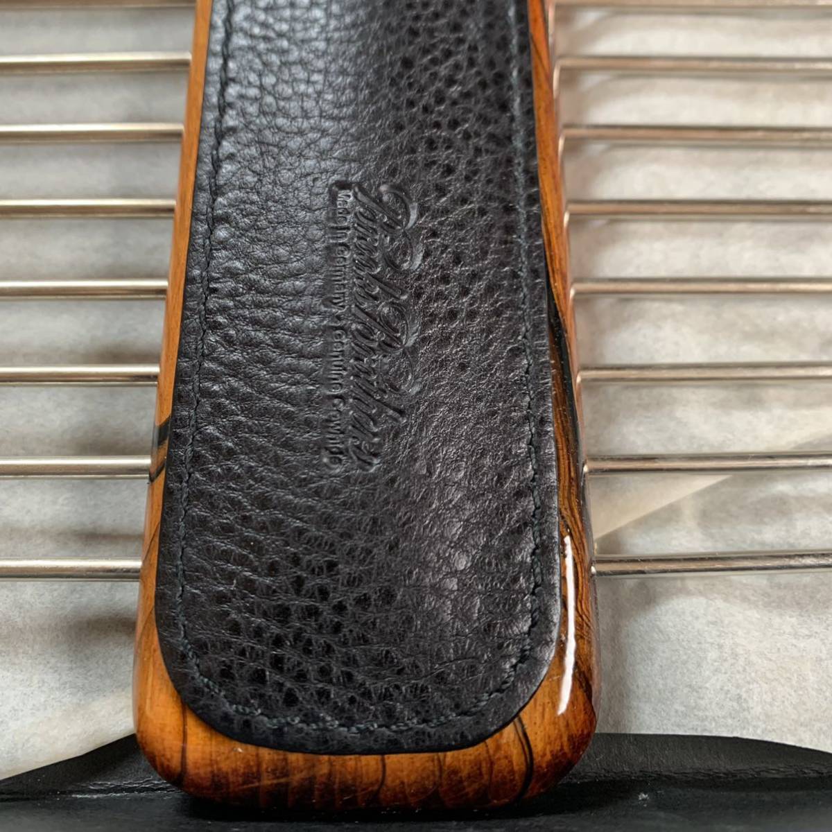 日本未展開 ドイツ製 ブルックスブラザーズ レザー×ウッド ネクタイ