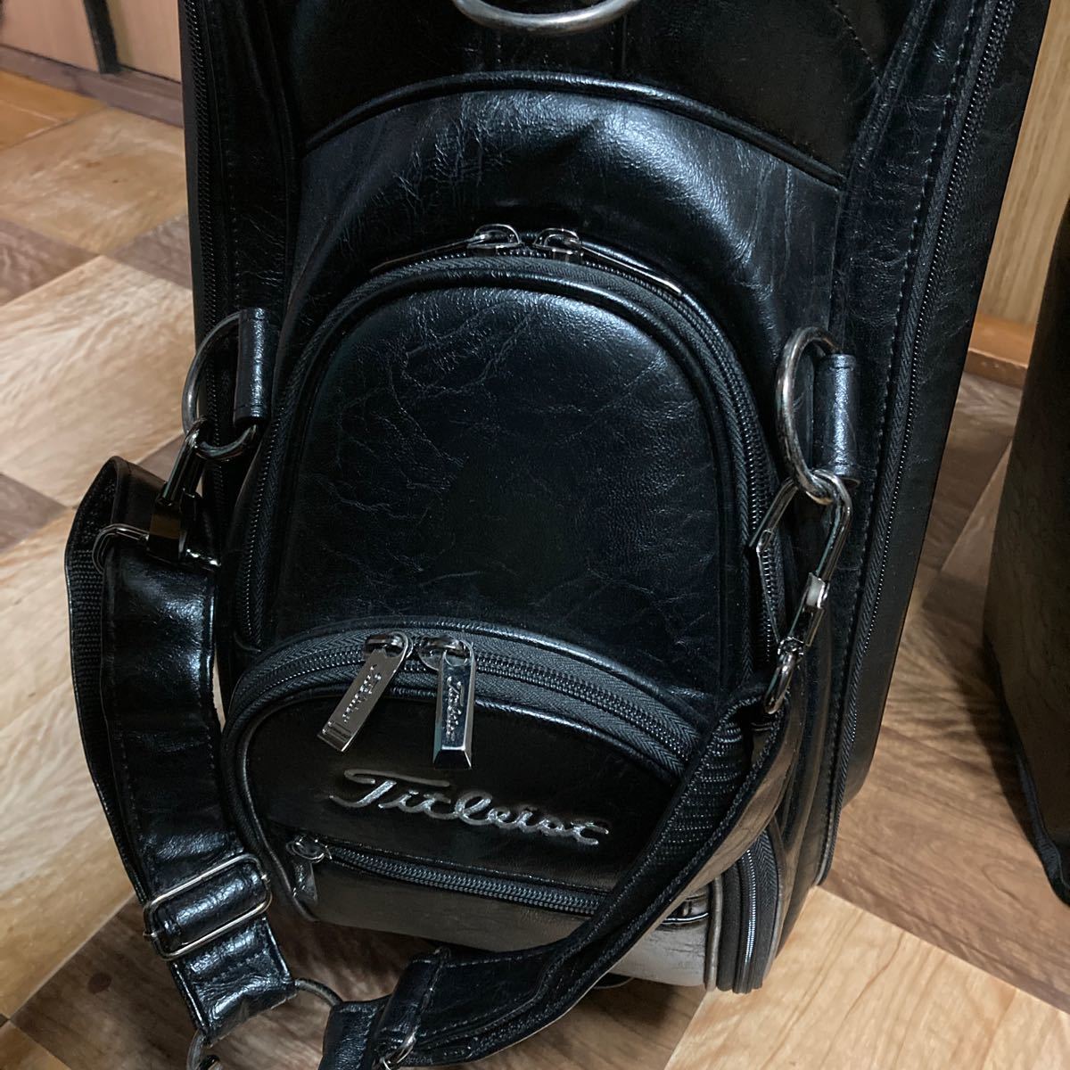 極美品》タイトリスト CB842-BK 9 5型 キャディーバッグ フード