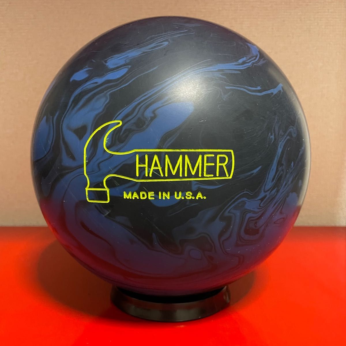 ボウリングボール ハンマー・ブラックウィドー・ダークレジェンド