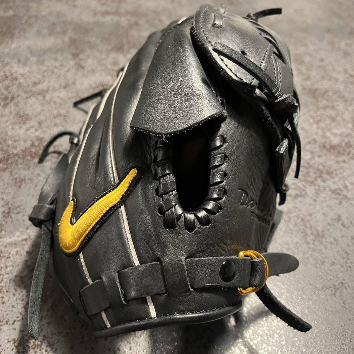 NIKE ナイキ 投手用 ピッチャー用グローブ ダルビッシュmodel 軟式