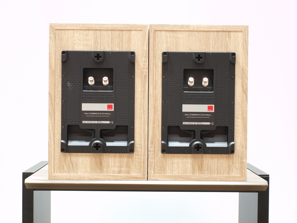DALI OBERON ONWALL【展示】