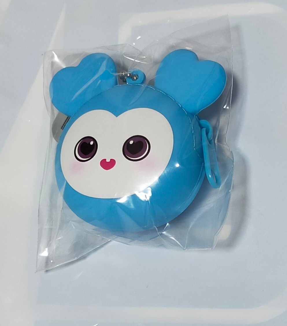 TWICE Baby LOVELYSシリコンライトトレカ モモ｜Yahoo!フリマ（旧