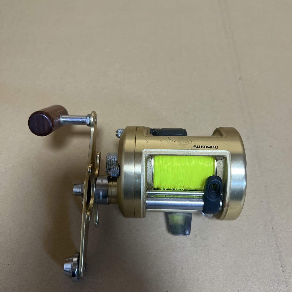 Yahoo!オークション -「カルカッタ小船400」(リール) (フィッシング)の