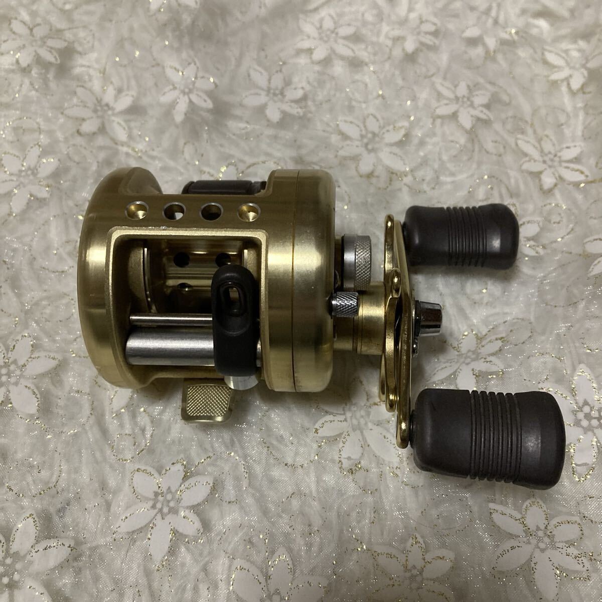 Yahoo!オークション -「カルカッタ 101 xt」(ベイトリール) (リール)の