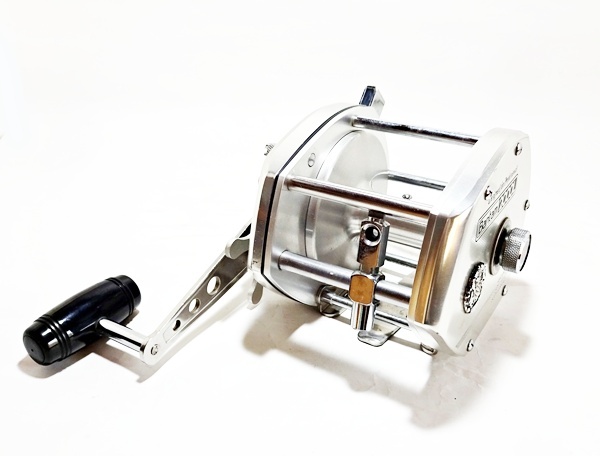 Yahoo!オークション -「バンタム2000l」(シマノ) (ベイトリール)の落札