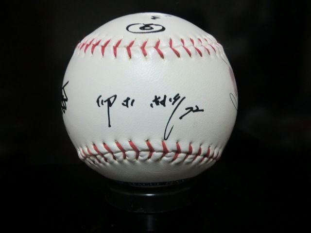 Yahoo!オークション -「イチロー」(記念ボール) (ボール)の落札相場