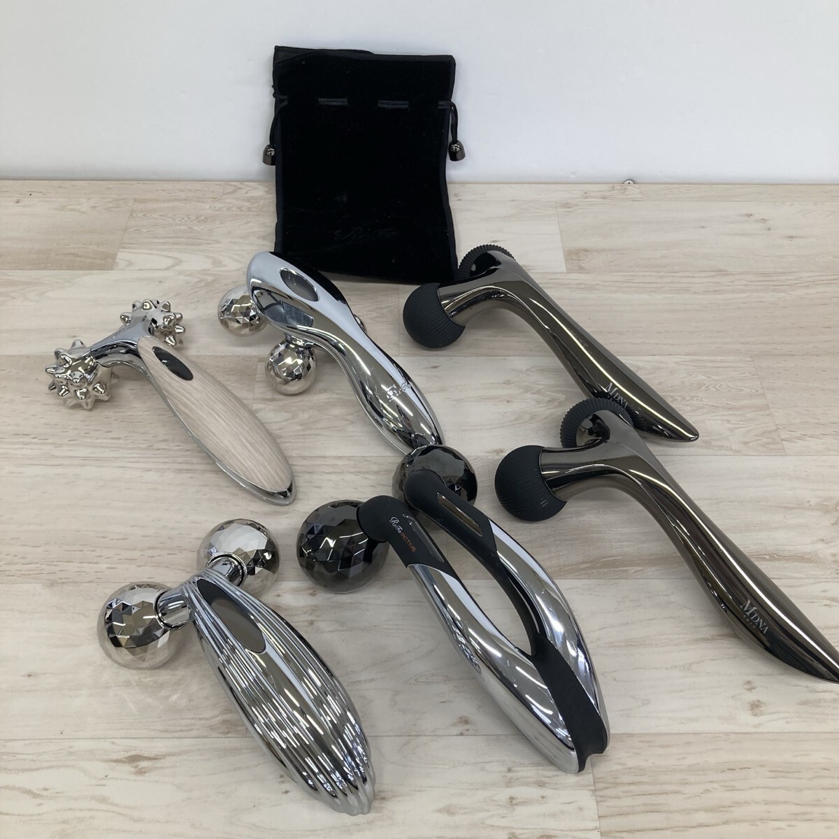 Yahoo!オークション -「mdna skin」(美顔ローラー) (美顔用品、美顔