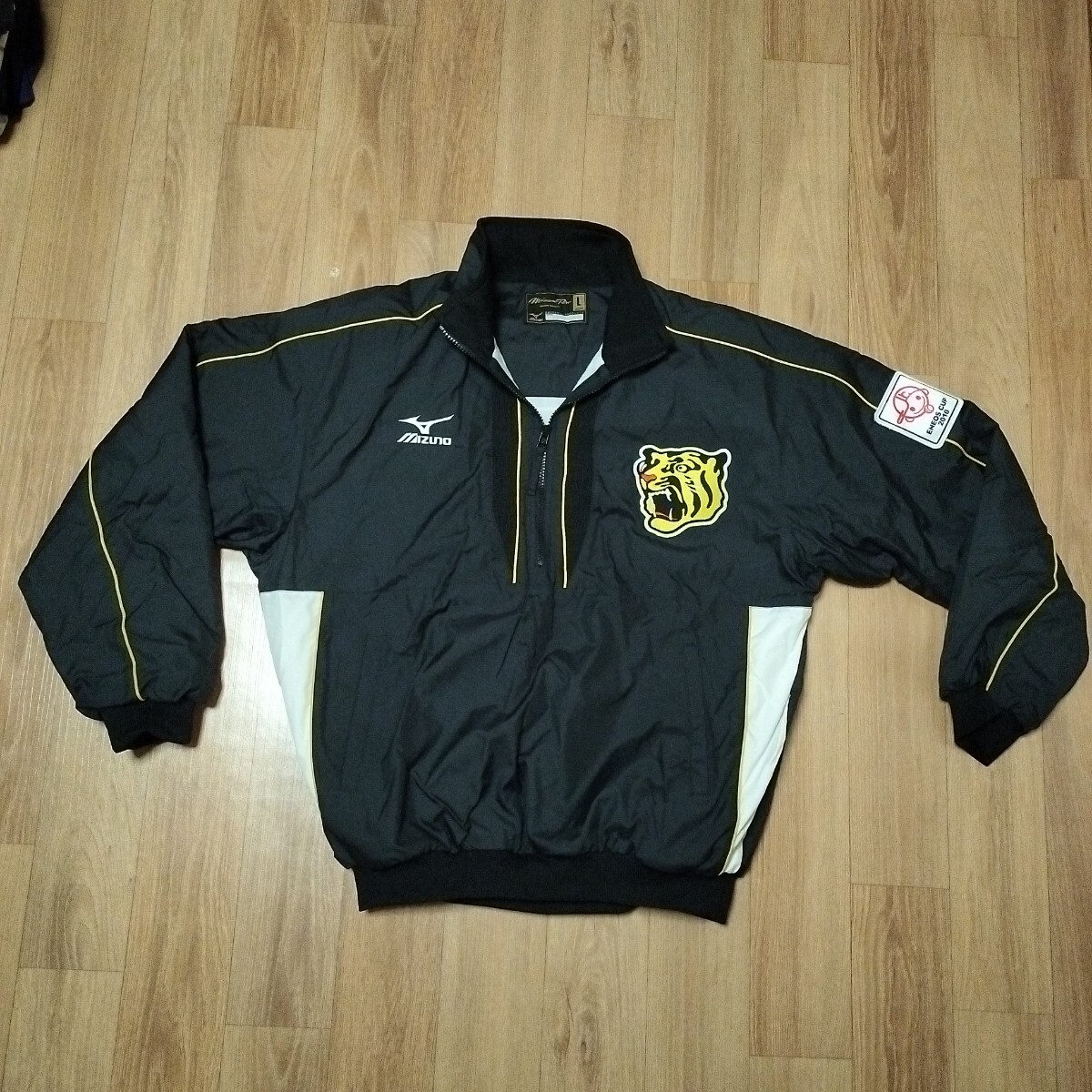 Yahoo!オークション -「阪神タイガースグランドコート」の落札相場