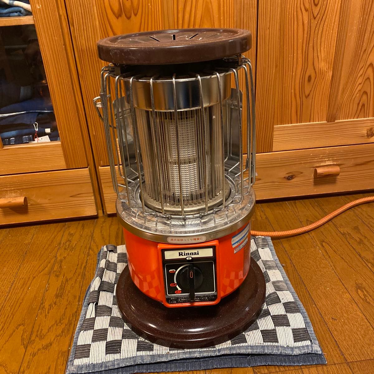 青木能率研究所 ニューラジアント AK-8 都市ガス用 ガスストーブ 動作