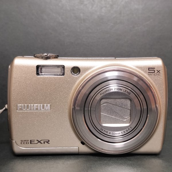 価格.com - 富士フイルム FinePix F200EXR 価格比較