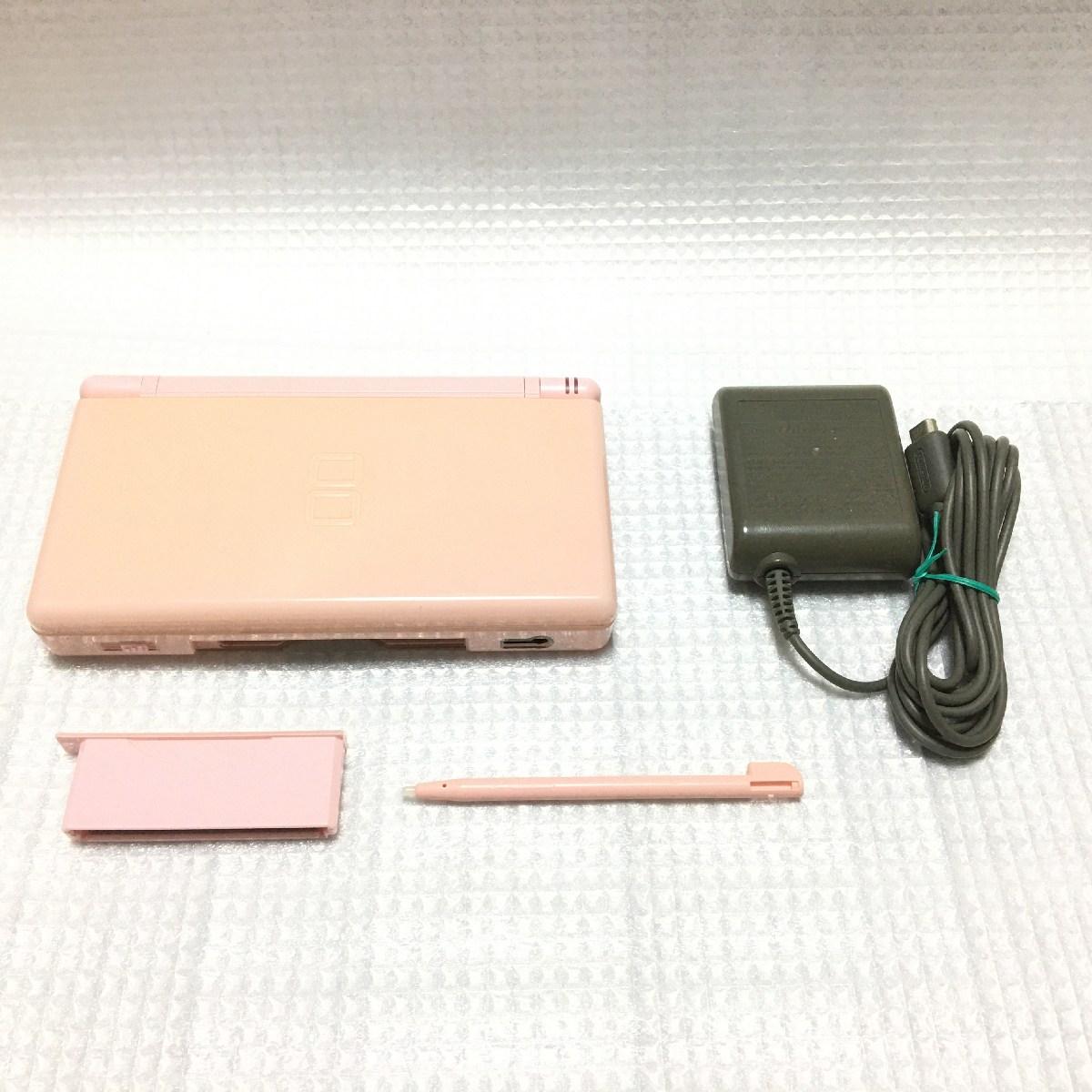 任天堂 ニンテンドーDS Lite ノーブルピンク オークション比較 - 価格.com