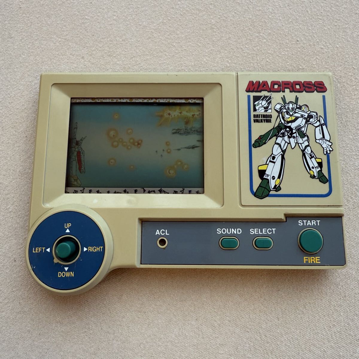 Yahoo!オークション -「マクロス」(ゲームウォッチ) (携帯型)の落札