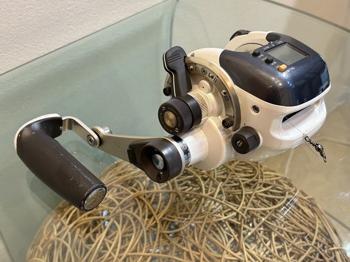 Yahoo!オークション -「4000xt」(船用) (リール)の落札相場・落札価格