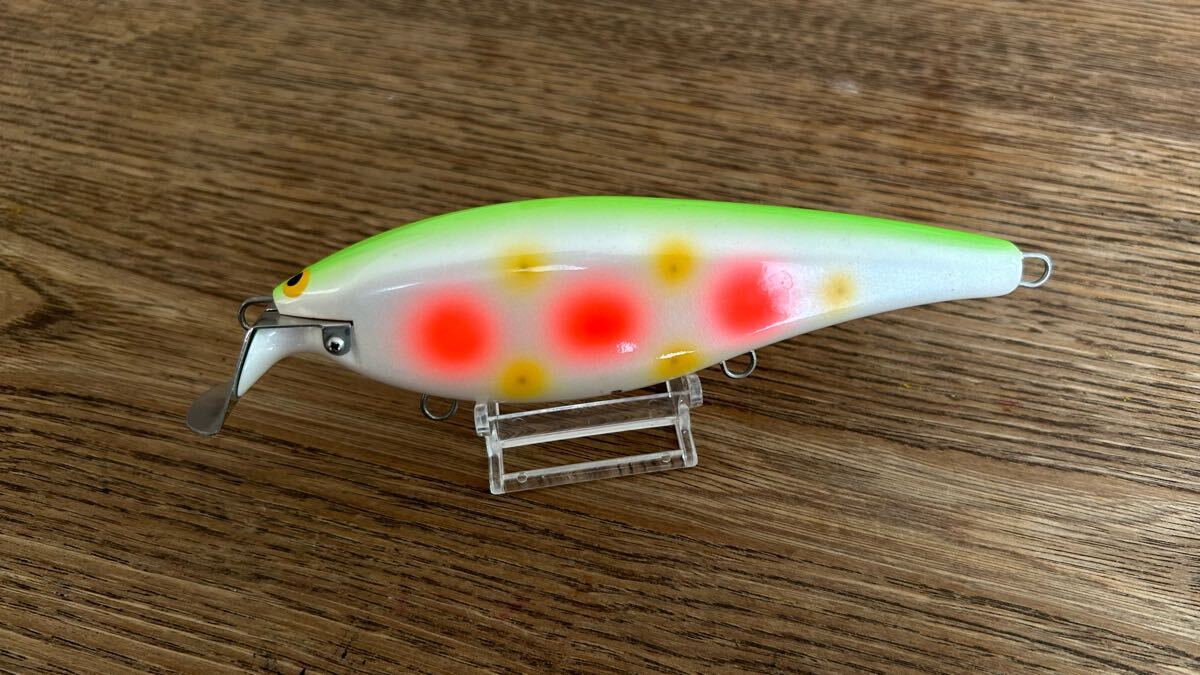 Yahoo!オークション -「ザウルス ヨルマルシャッド」(ルアー用品