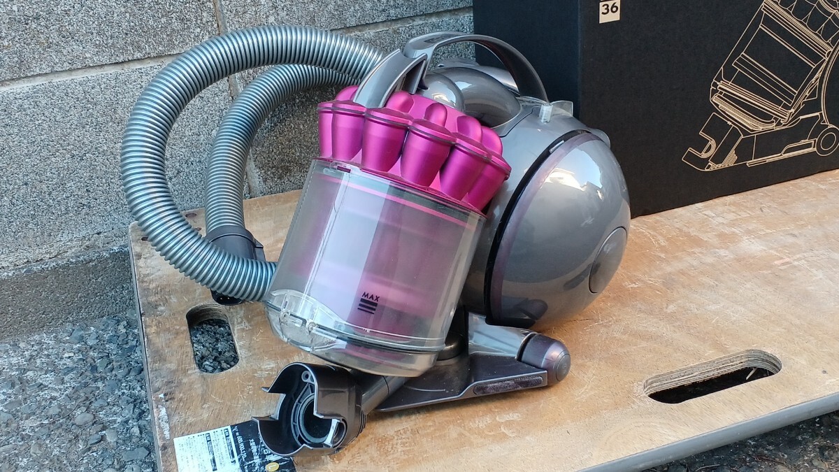 Yahoo!オークション - 「ダイソン掃除機 dc36」の落札相場・落札価格