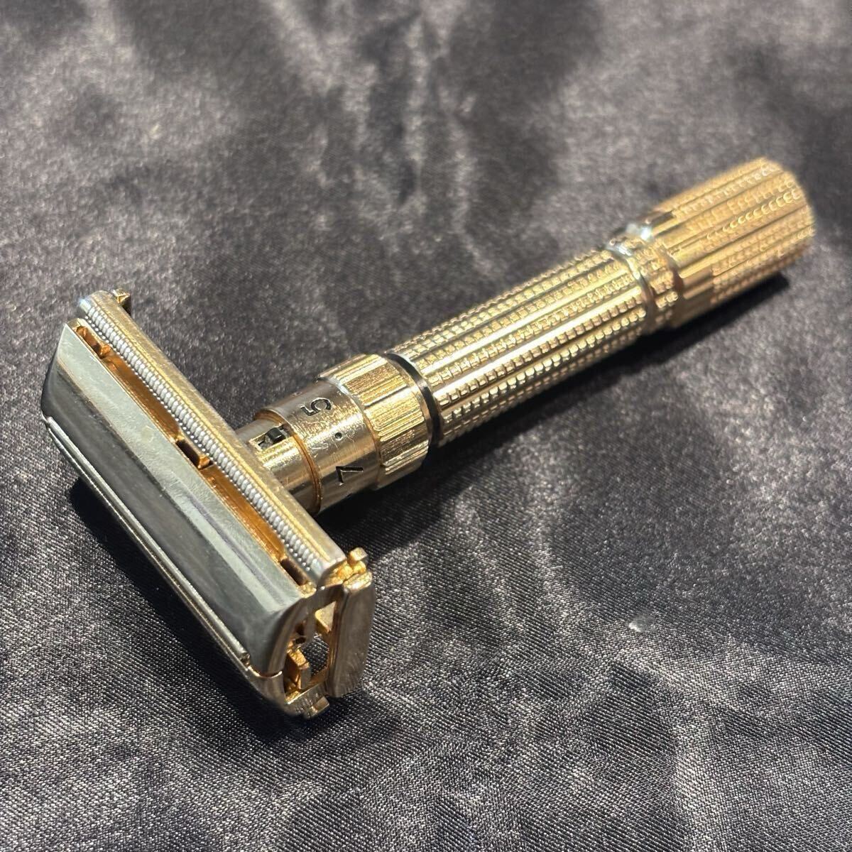 Gillette（ジレット）」のヴィンテージ・セーフティレイザー（両刃