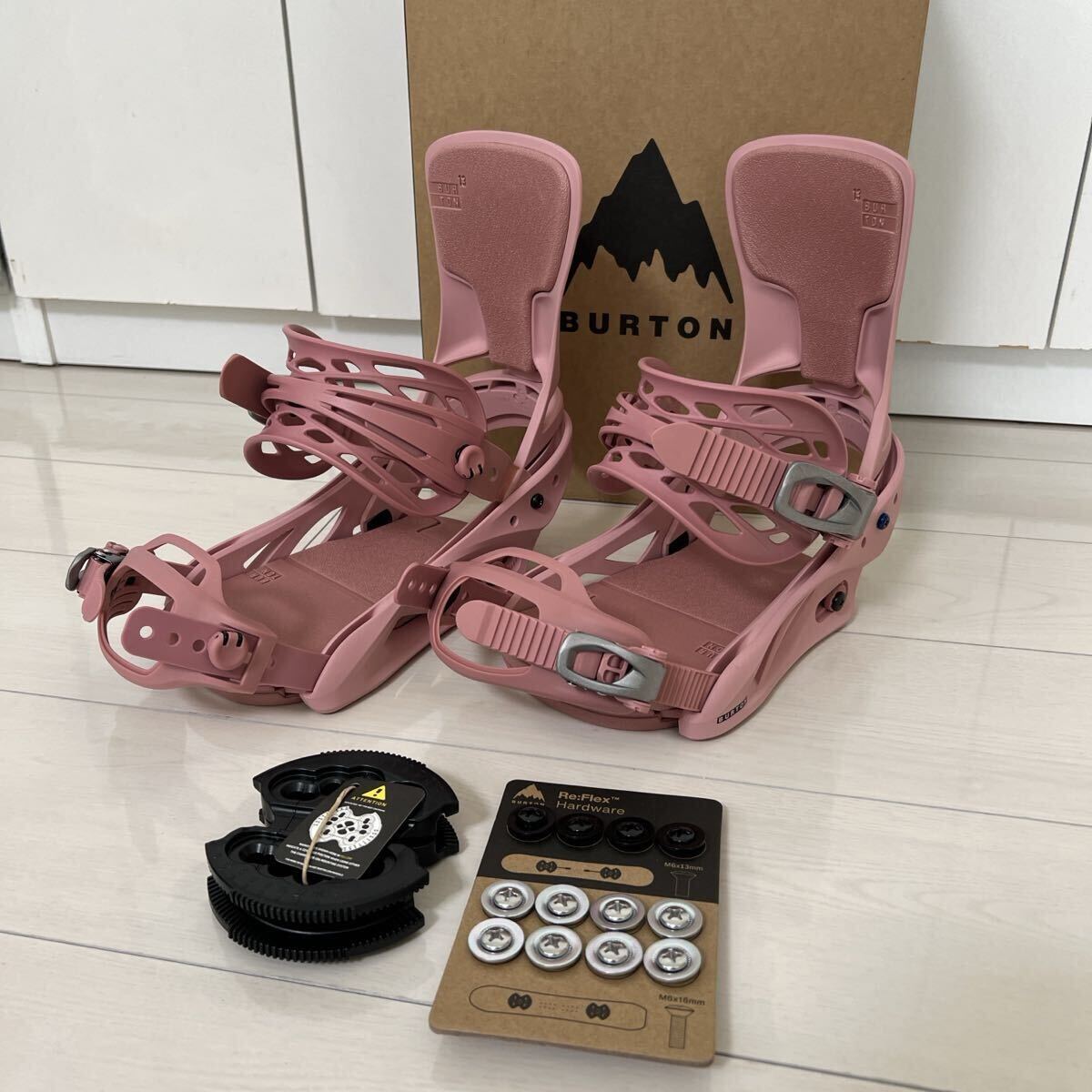 バートンBURTONバインディング【レクサ（レディースM）】シルバー