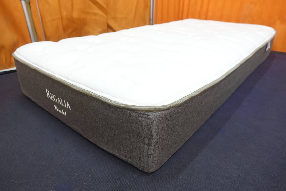 Yahoo!オークション - 「キングスダウン レガリア」住まい、インテリア