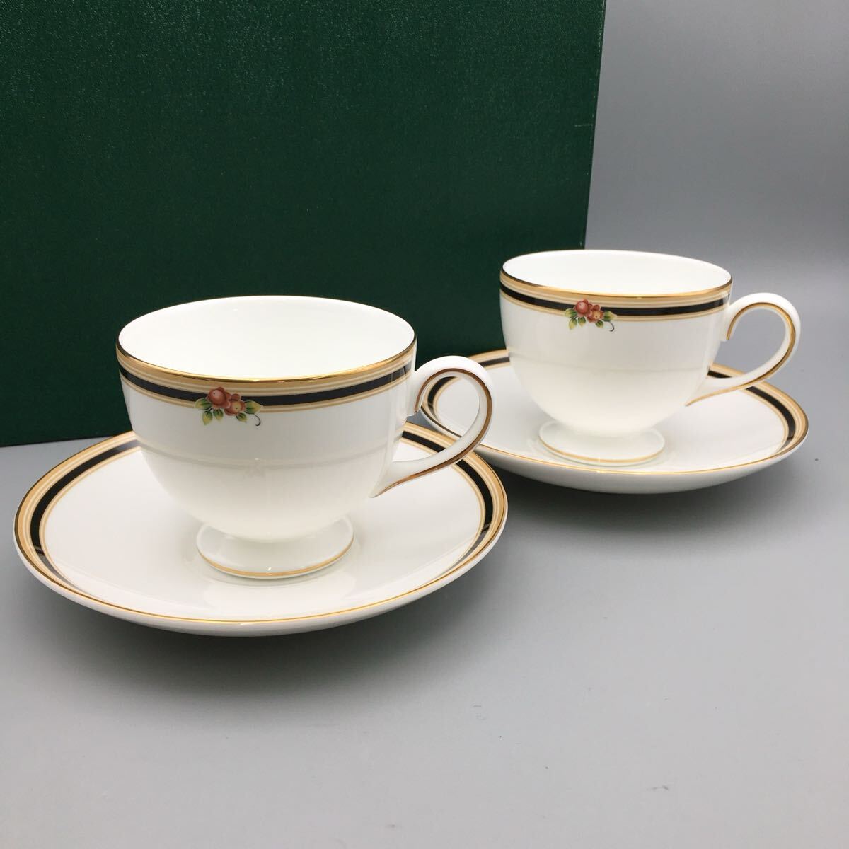 Yahoo!オークション -「ウェッジウッド ボーンチャイナ」の落札相場