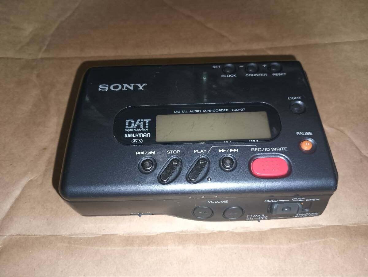 Yahoo!オークション -「sony tcd-d7」の落札相場・落札価格