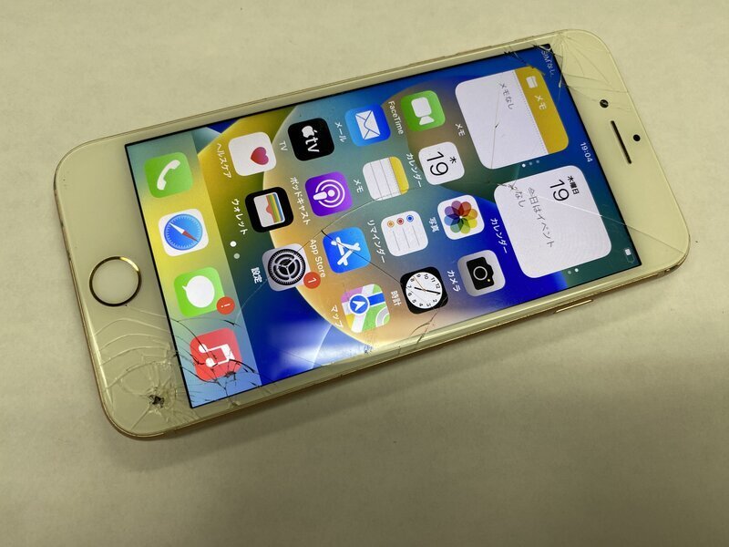 2026年最新】Yahoo!オークション -iphone8 simフリー 64gb ゴールドの