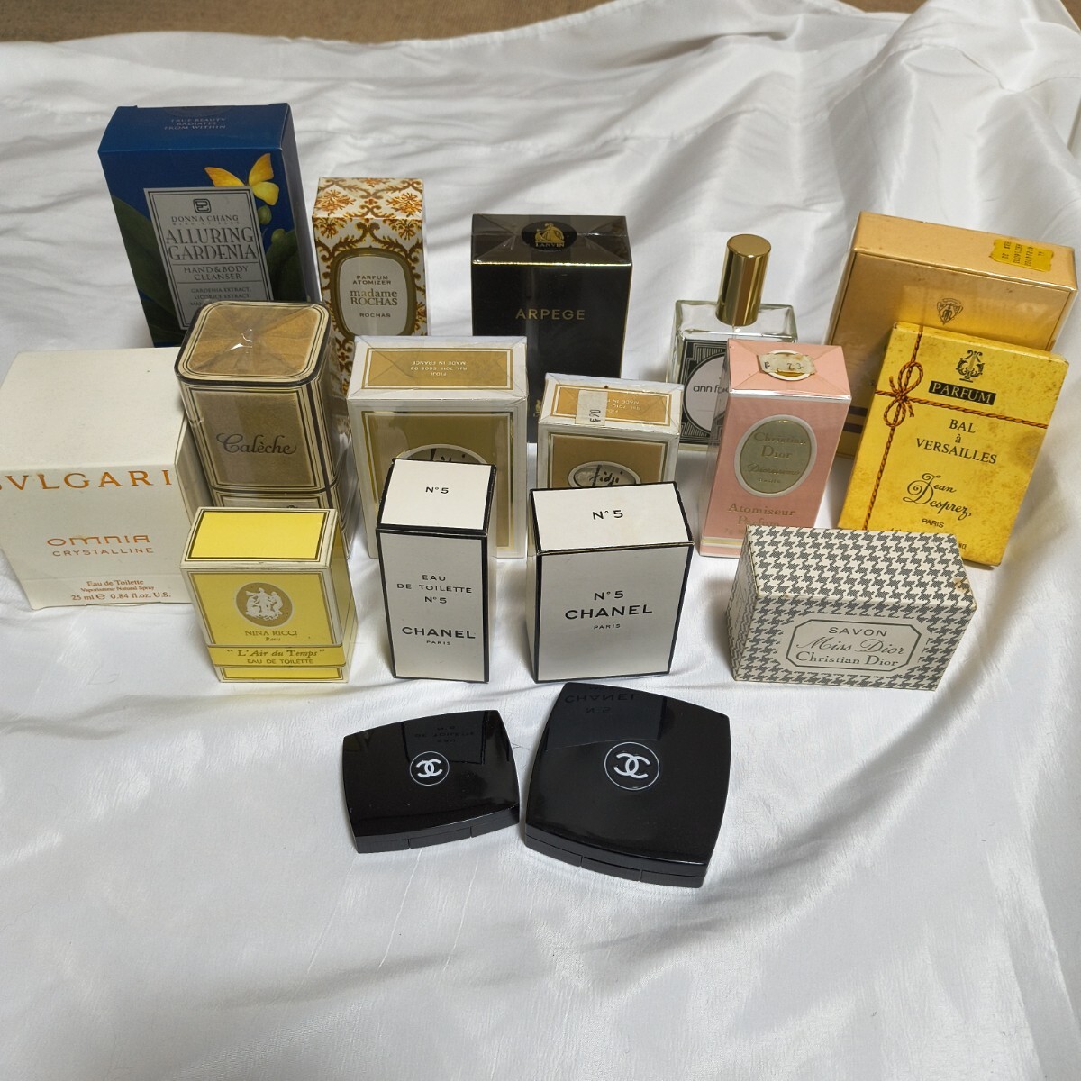 Yahoo!オークション -「大量まとめ売り」(香水、フレグランス) の落札