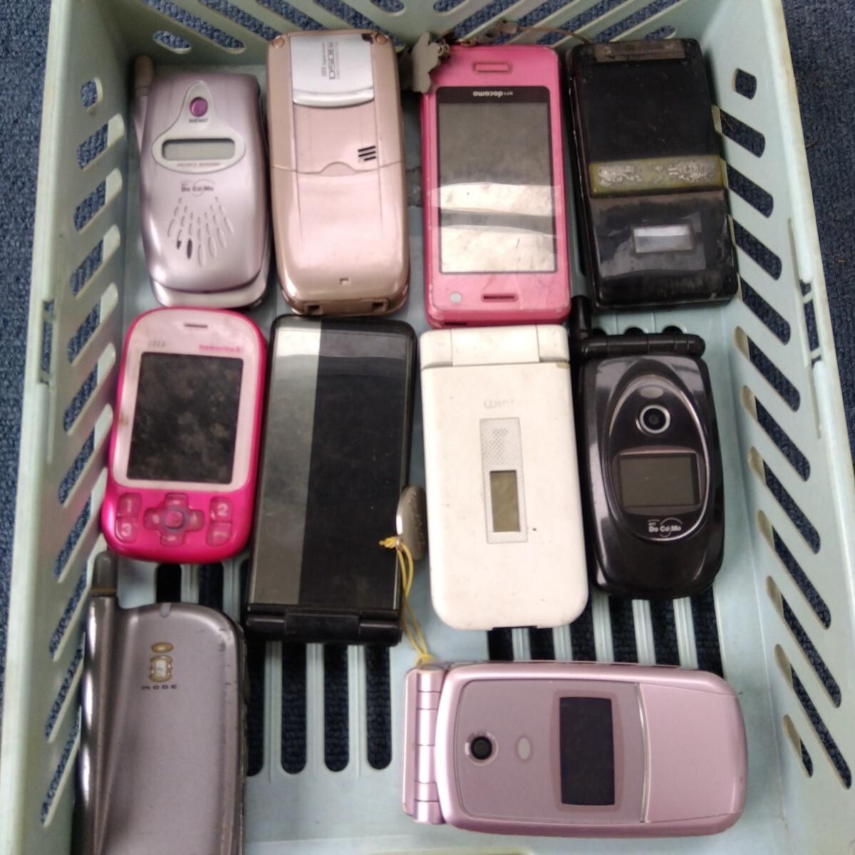 Yahoo!オークション -「ジャンク ガラケー」の落札相場・落札価格