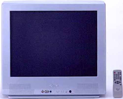 フナイ、同社初のフラットブラウン管TV