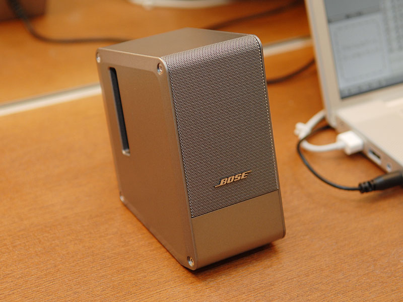 ボーズ、小型スピーカー「M3」の低価格モデル「M2」