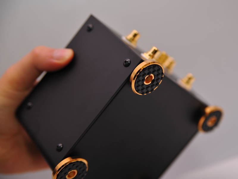 オーディオテクニカ、制振設計のMC型カートリッジ