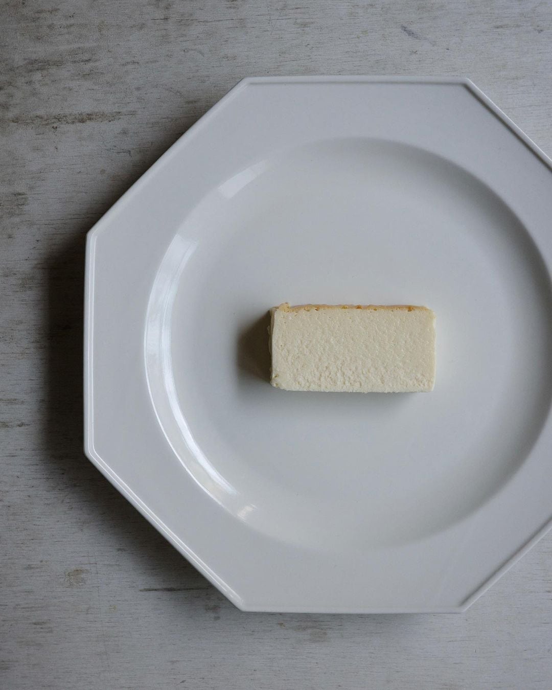 花リム皿(貫入)│石川隆児 | belk