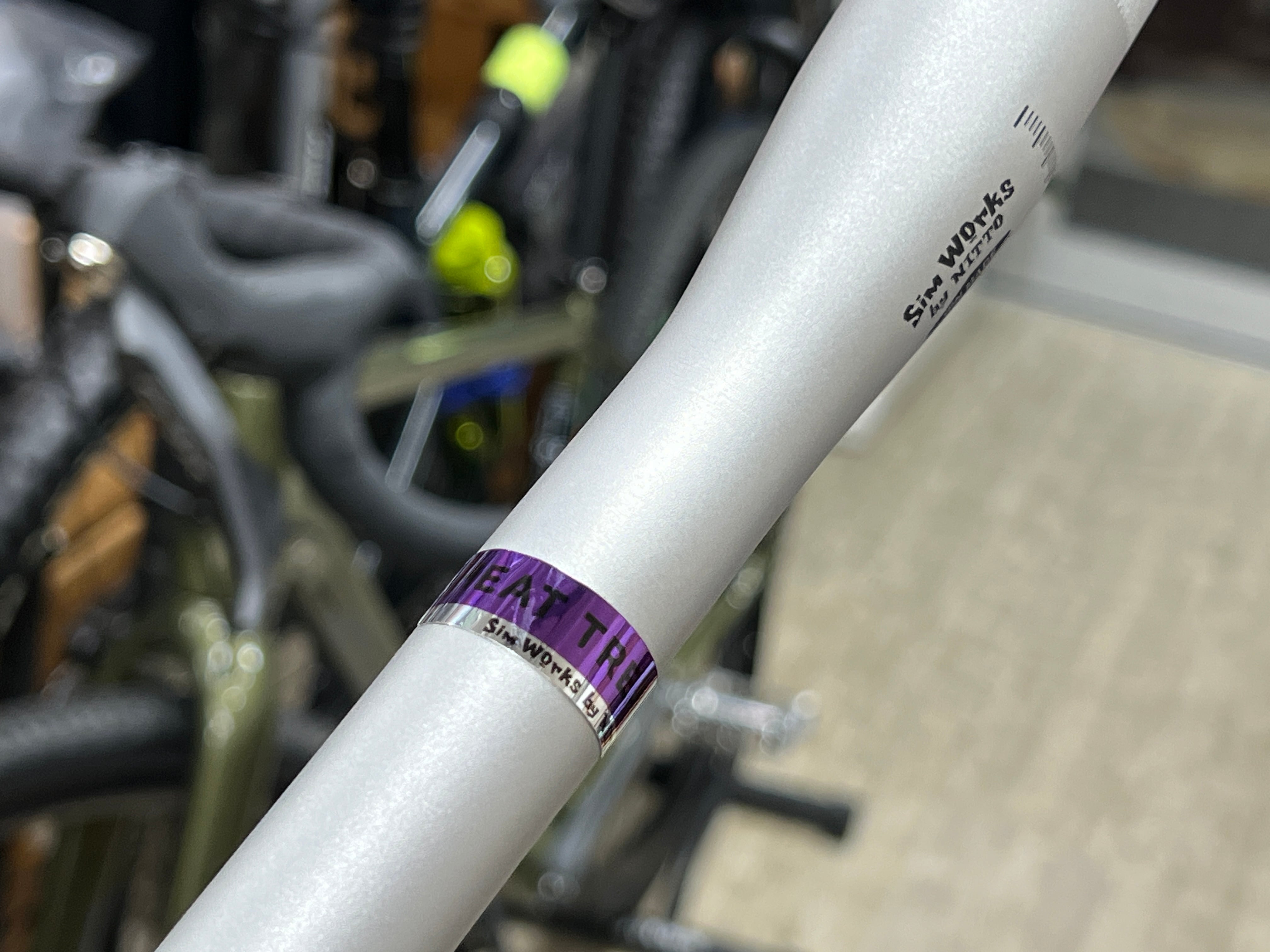 SIMWORKS シムワークス / Mowmow Bar モウモウバー ショットシルバー