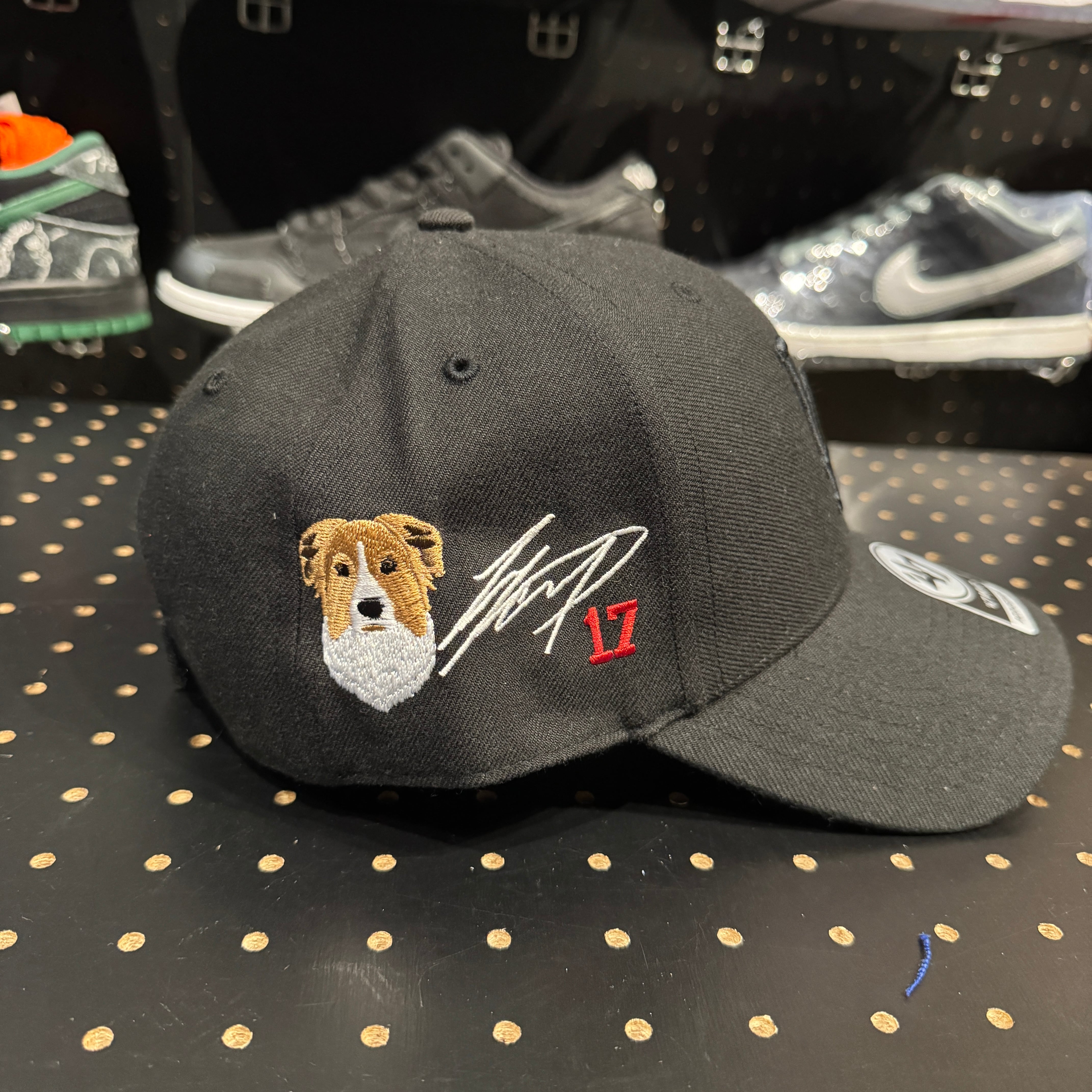 海外限定】MLB 大谷翔平 ドジャース MVP サイン刺繍 デコピン刺繍