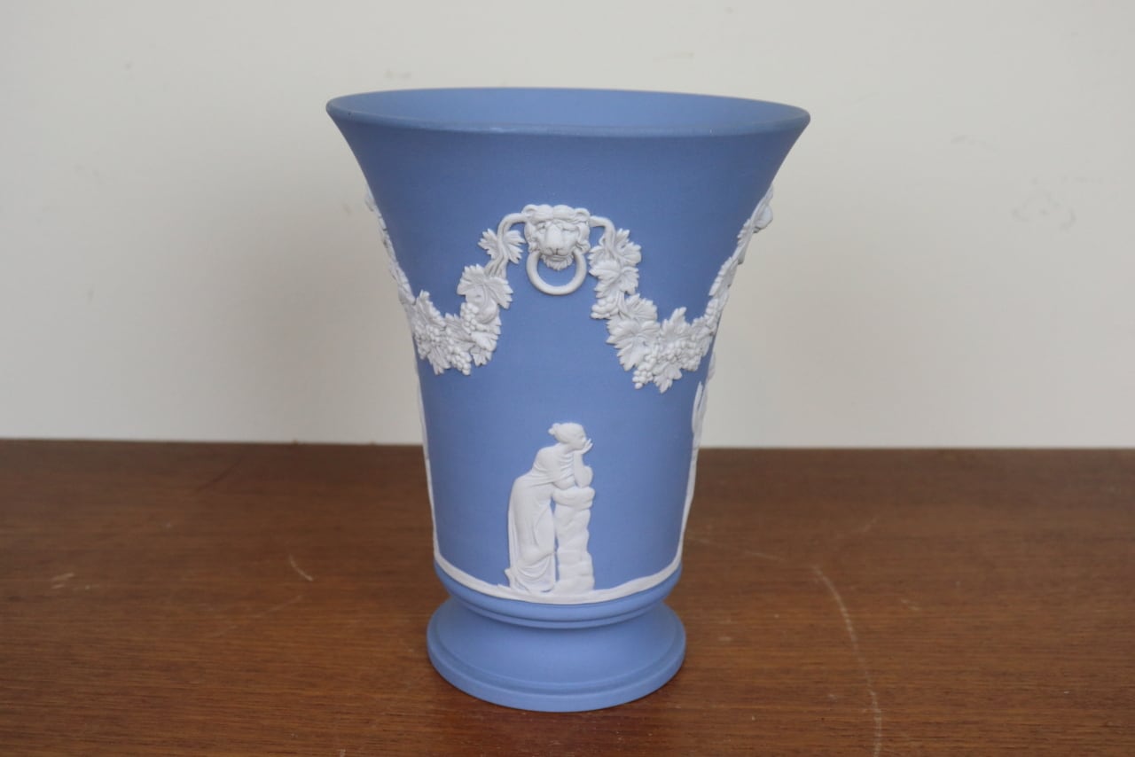 ウェッジウッド ジャスパー 花瓶 ペールブルー フラワーベース