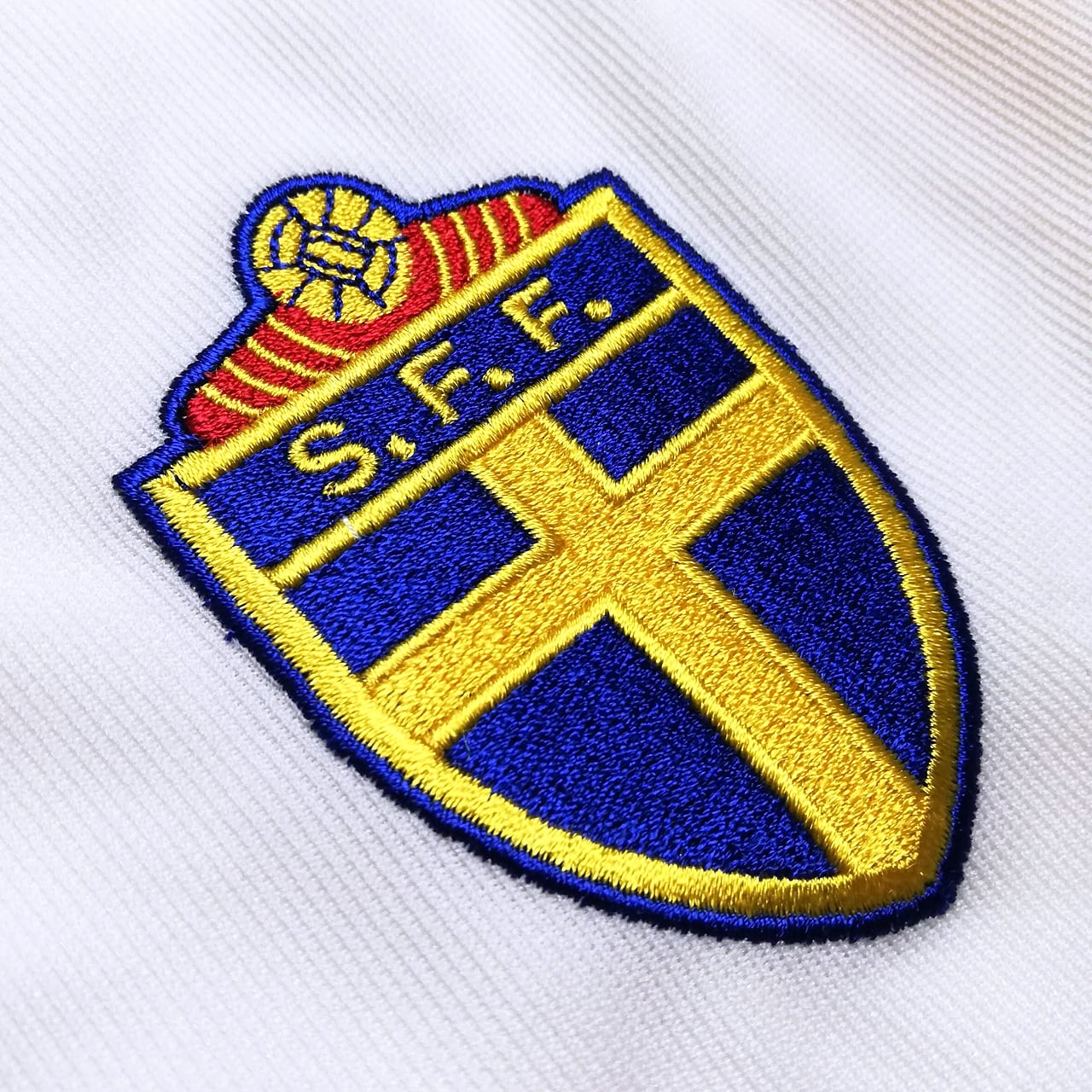 スウェーデン代表 2002 adidas アウェイ半袖 ユニフォーム（インポート