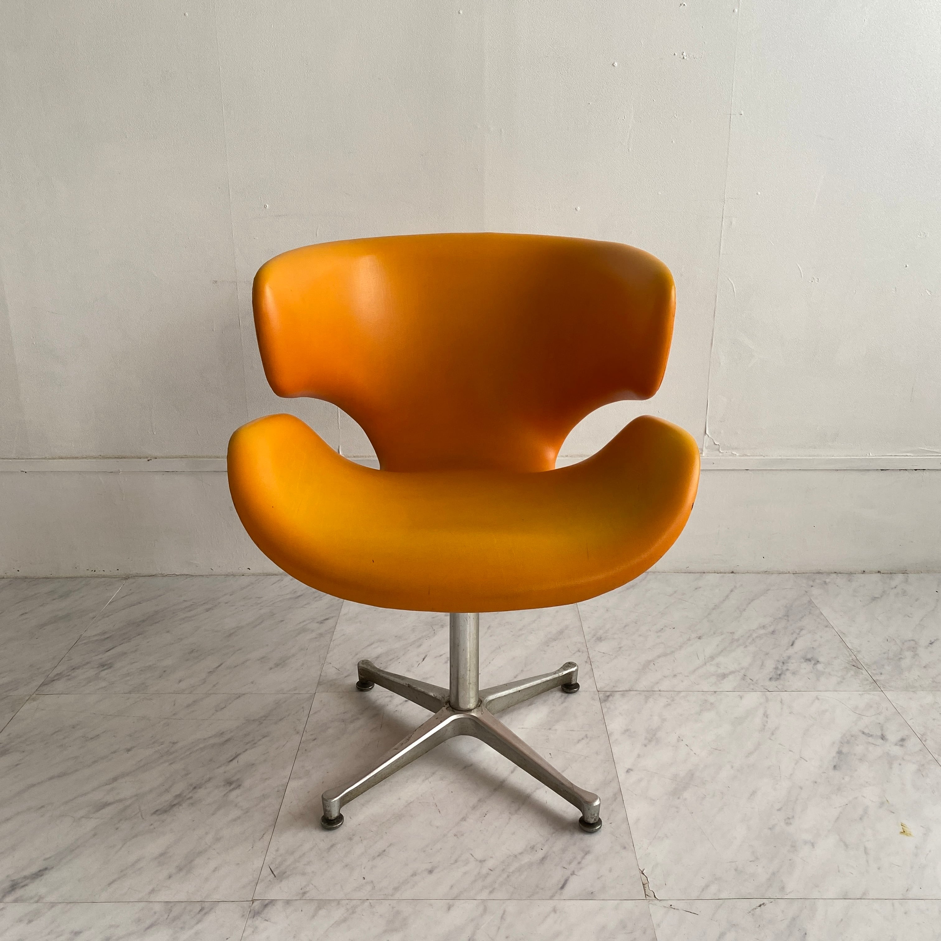 4d673b927e19ae98bfc7704910f32d