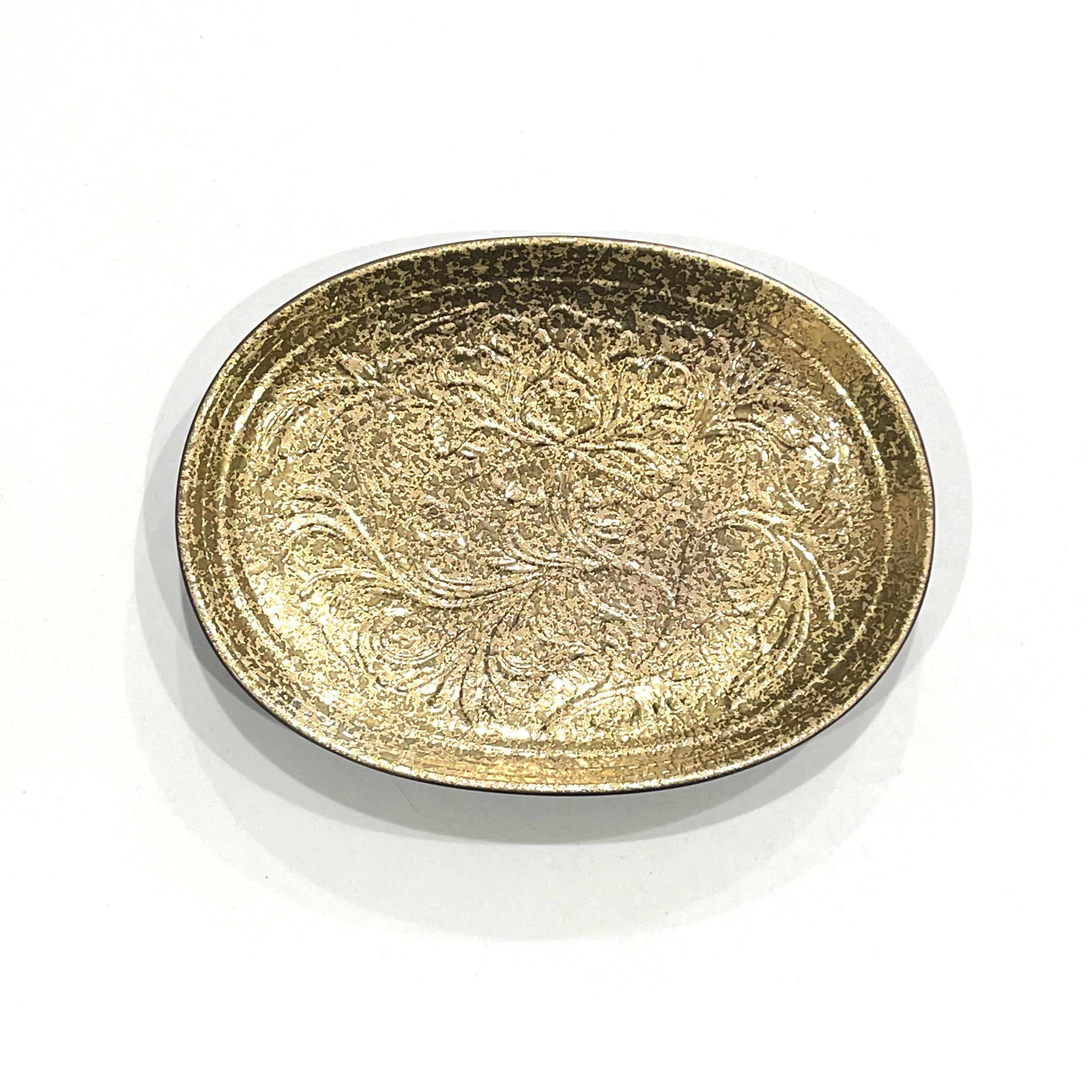 晶塗掛け分 (金・銀) 花唐草彫楕円皿 16cm | 24to3［西富陶磁器