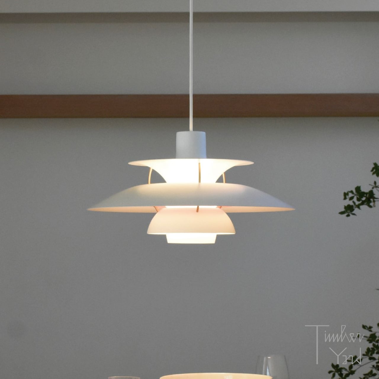 PH 5 / モダン・ホワイト / Louis Poulsen（ルイスポールセン