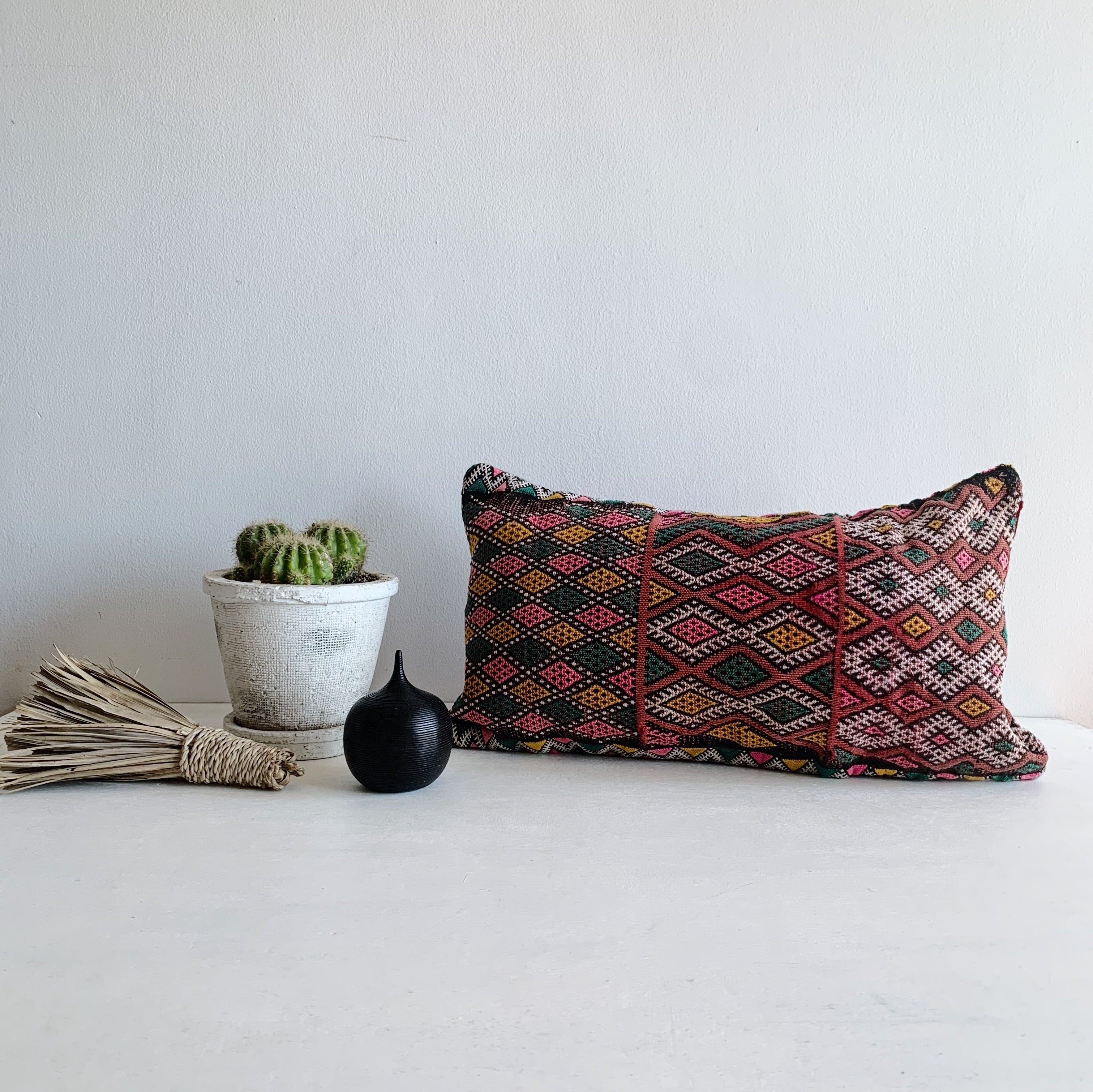オールドキリムのクッションカバー | モロッコの暮らしと手しごと