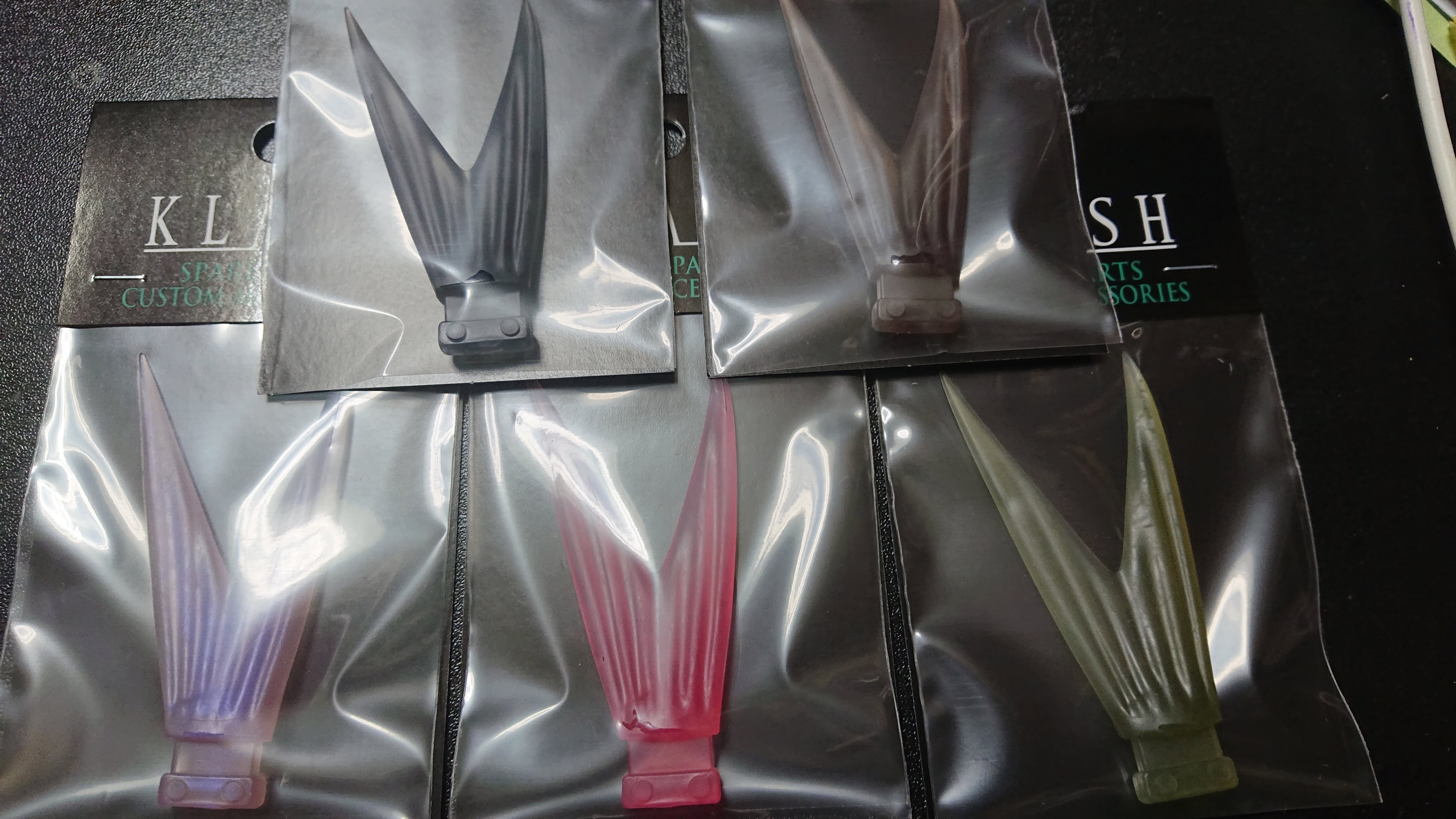 DRT タイニークラッシュ Vテール・スペアテール | 釣具屋・バスフィ