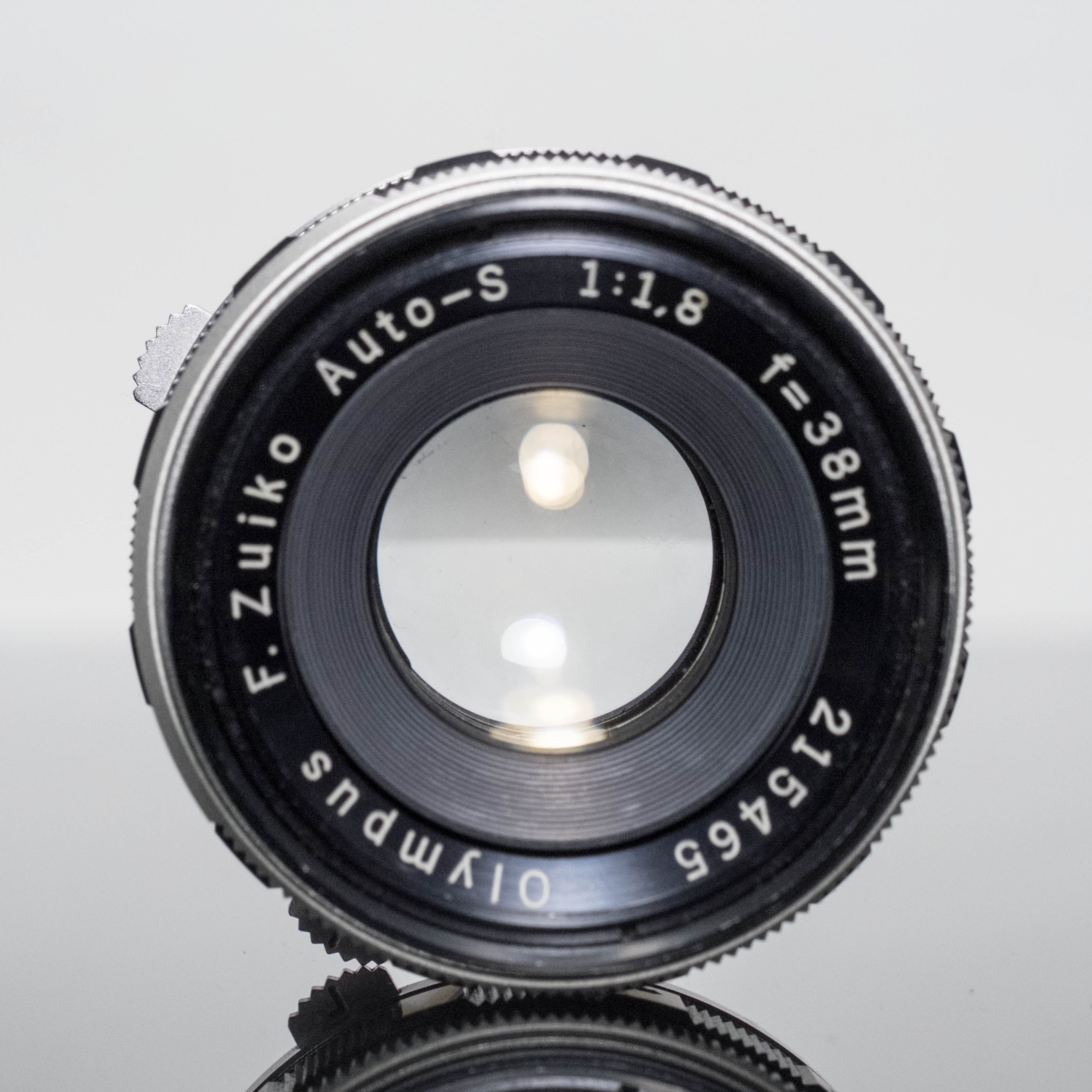 OLYMPUS PEN-F + F.Zuiko Auto-S 1:1.8 F=38mm【フィルムカメラ