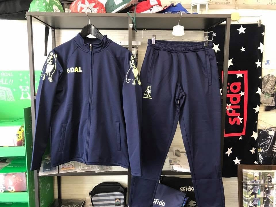 サッカージャンキー ジャージ上下セット | REVOLTE