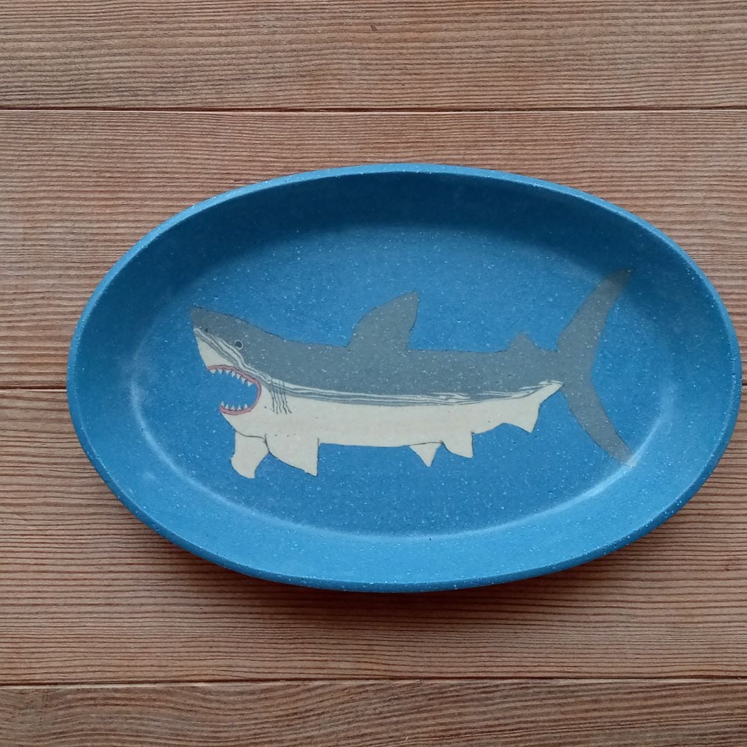 サメオーバル皿 田中ちあき | こいし屋 -手しごと、くらしの道具のお店-