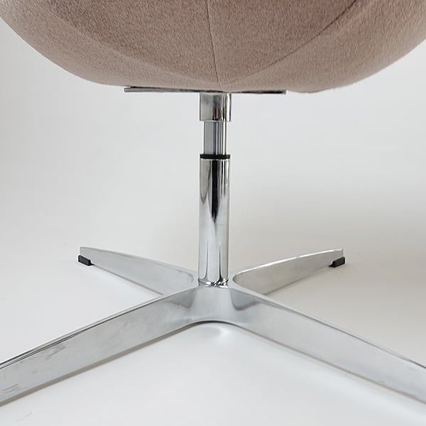 スワンチェアのリプロダクト品（グレー） | リプロダクトチェア ラボ