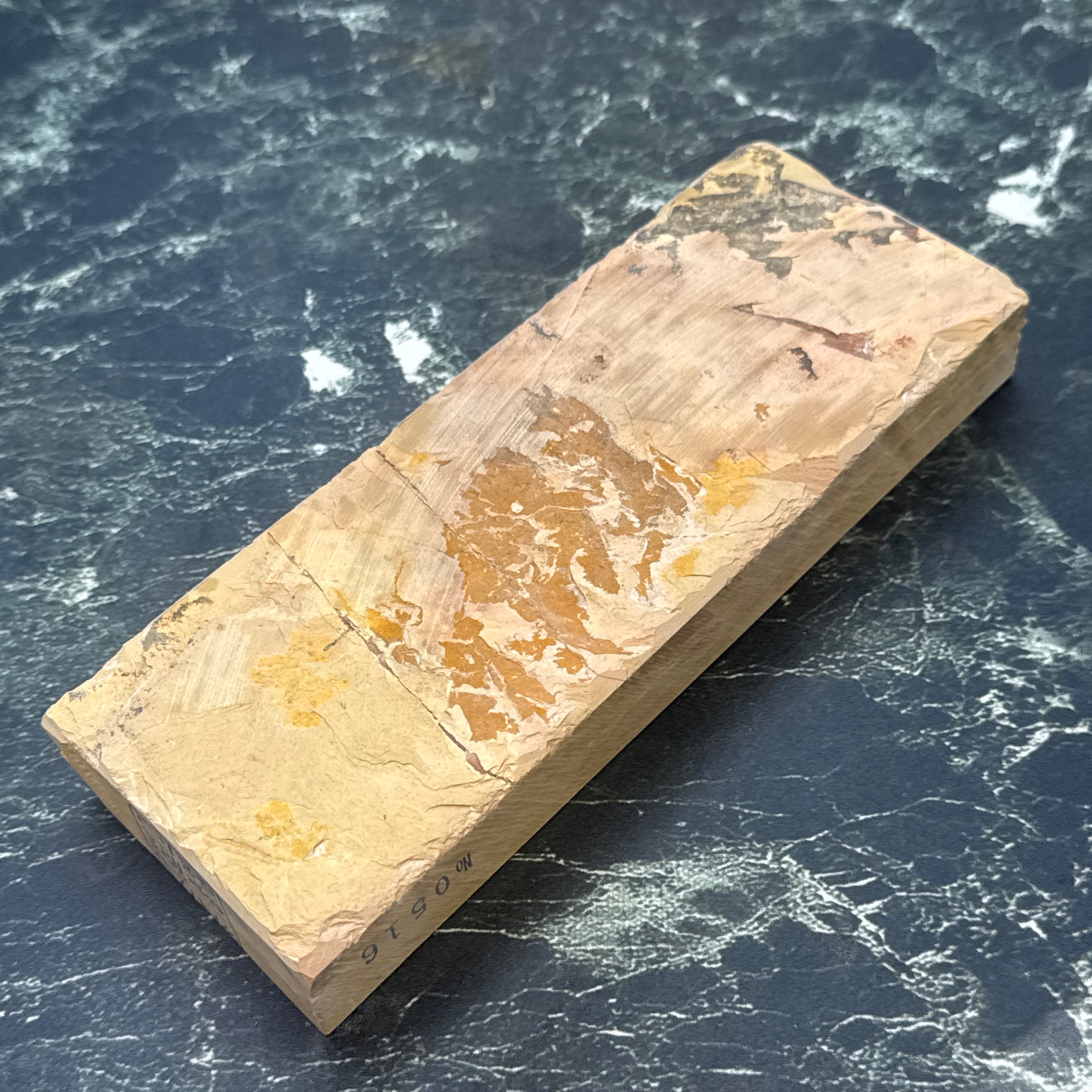 天然砥石 中世中山 環巻 百切極上神銘砥 580g No.516 | 京都天然砥石蛸一郎