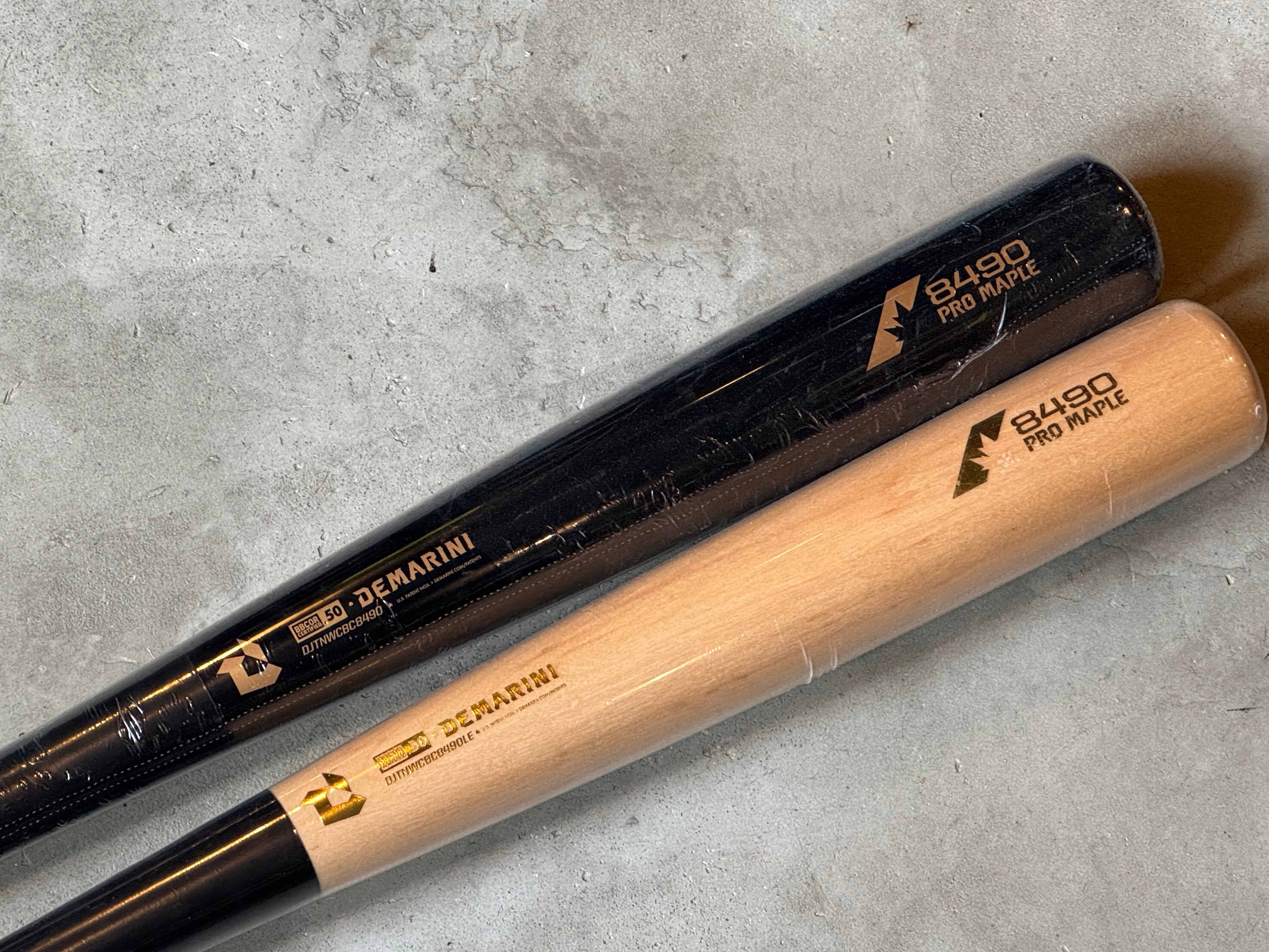 大学生にはもはや必須アイテム 折れにくい木製バット【DeMARINI