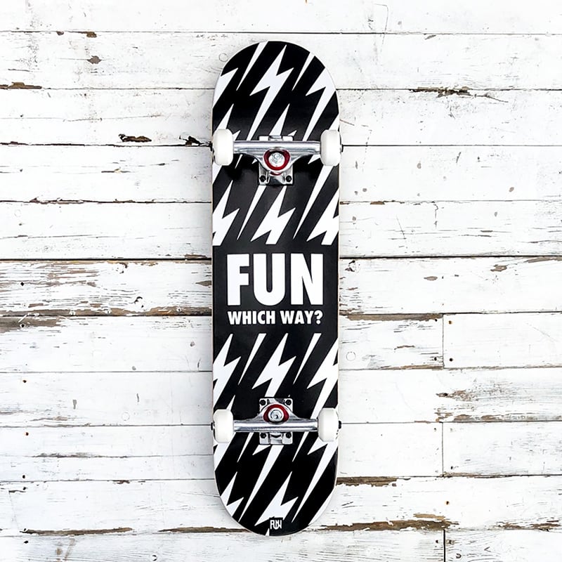 FUN naughty【ノーティ】スケートボード 8.0×31.65 SLASH スラッシュ