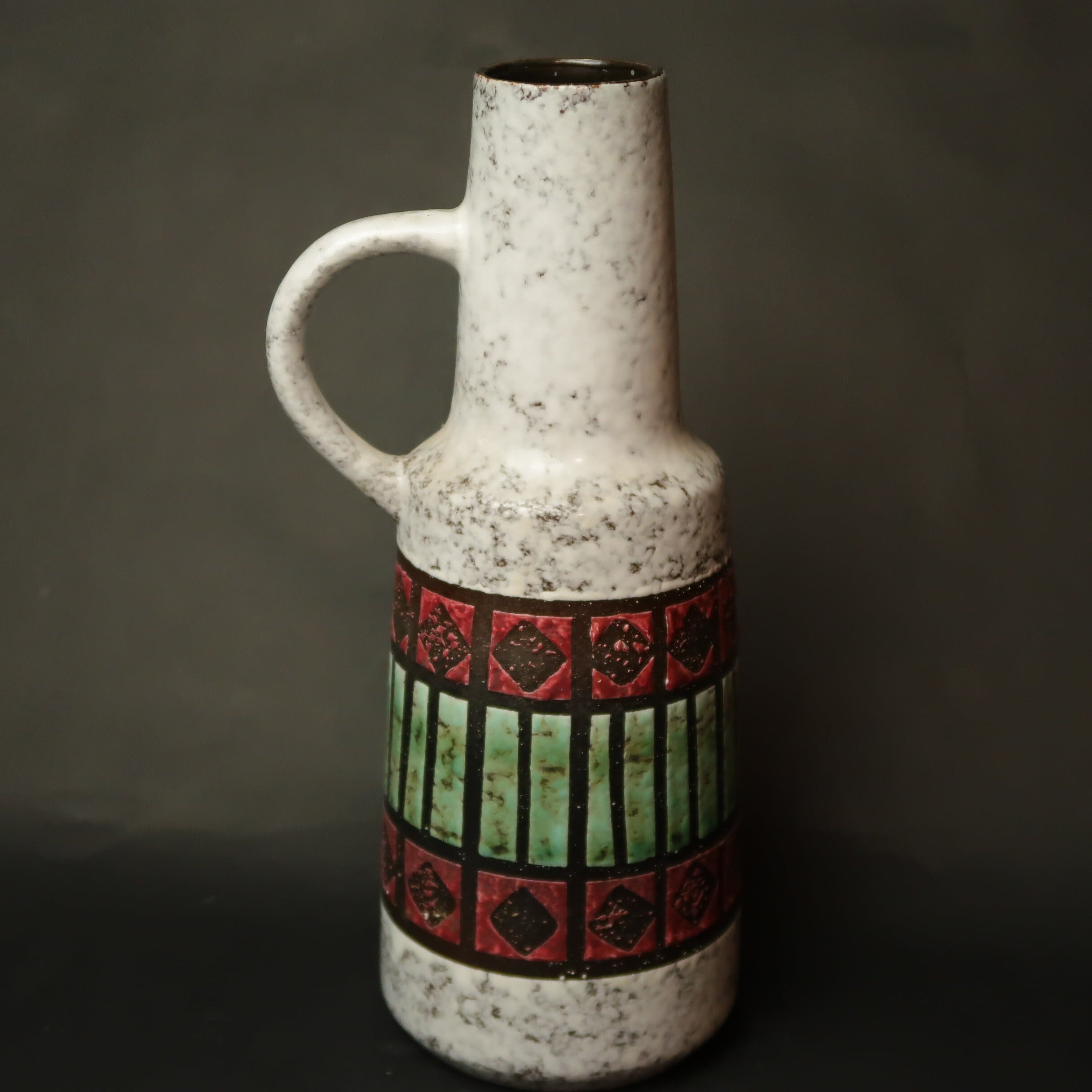 VEB Haldelsleben-- | Fat Lava & German Art Pottery