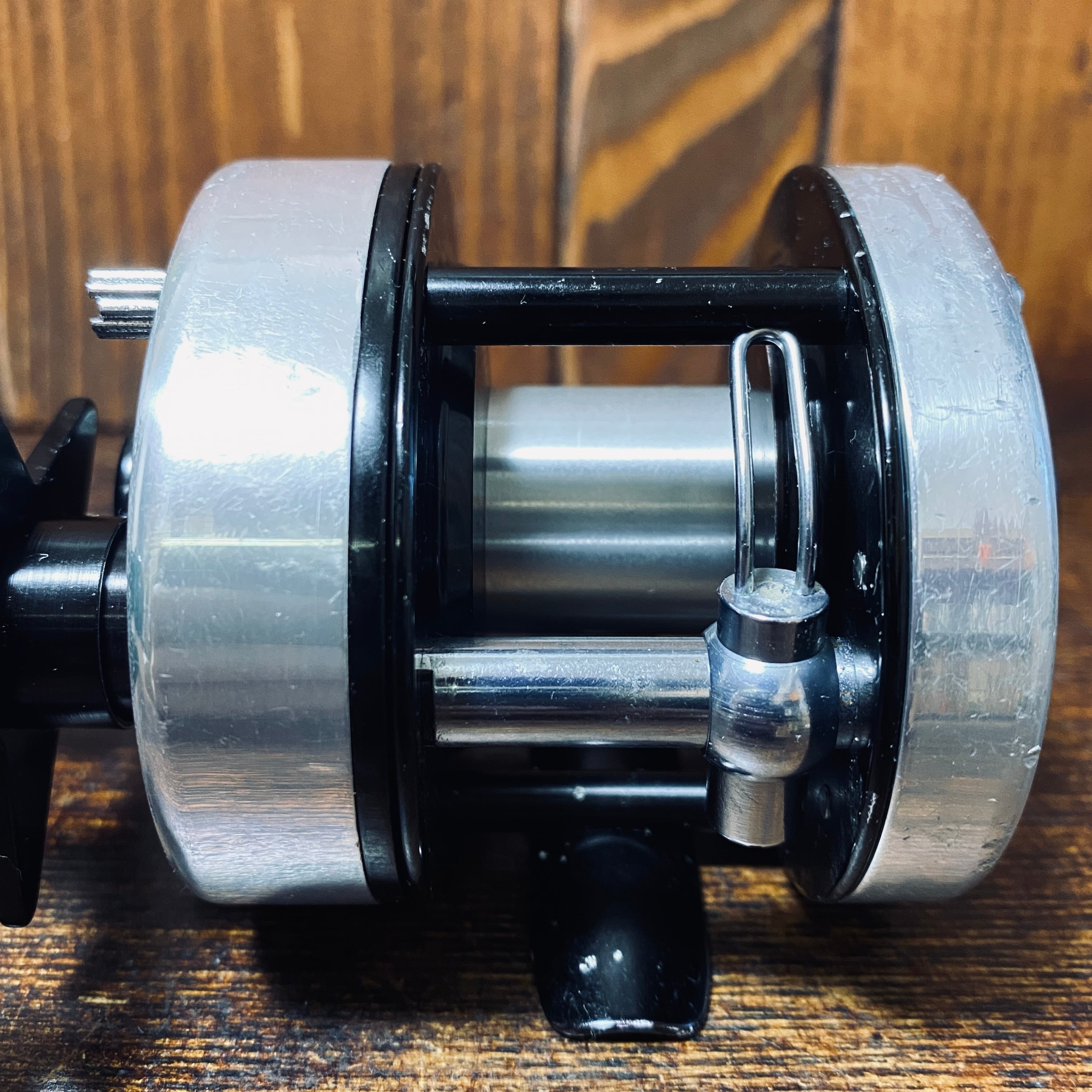 70's Pflueger 2600 model DB [5028] | Tackleshop GTA